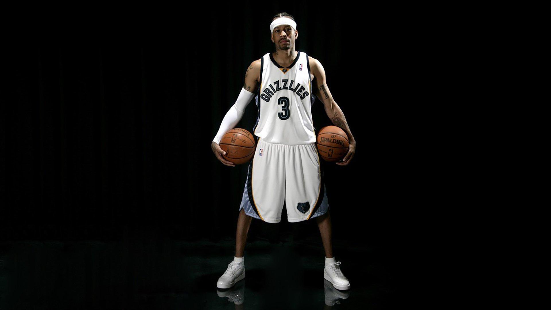 NBA总决赛激战正酣，勇士队逆转取胜扳平大比分